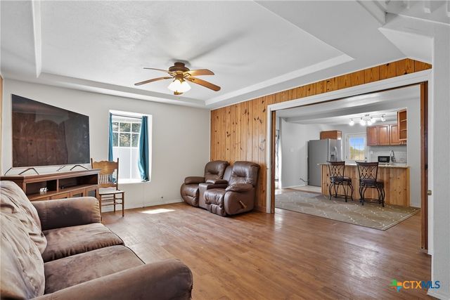 488 Alamo Beach Avenue, Port Lavaca, TX 77979