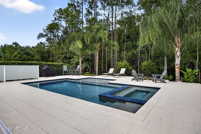 215 FRESHWATER Drive, St. Johns, FL 32259