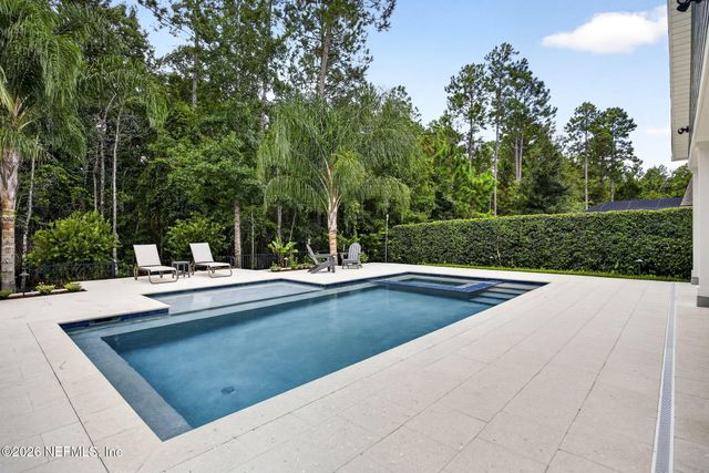 215 FRESHWATER Drive, St. Johns, FL 32259
