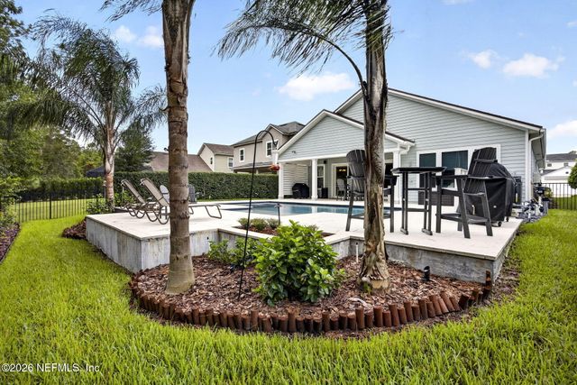 215 FRESHWATER Drive, St. Johns, FL 32259