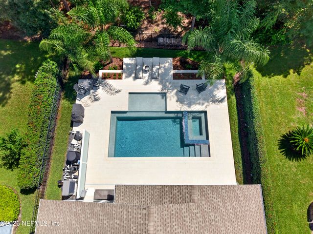 215 FRESHWATER Drive, St. Johns, FL 32259