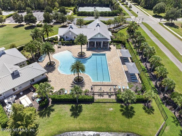 215 FRESHWATER Drive, St. Johns, FL 32259