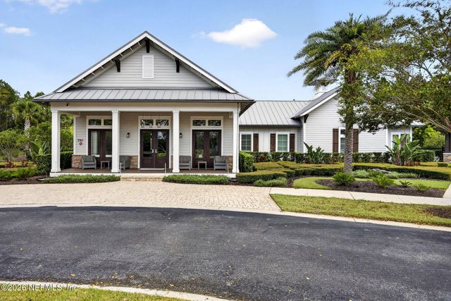 215 FRESHWATER Drive, St. Johns, FL 32259