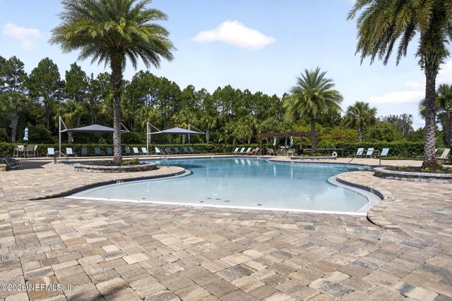 215 FRESHWATER Drive, St. Johns, FL 32259
