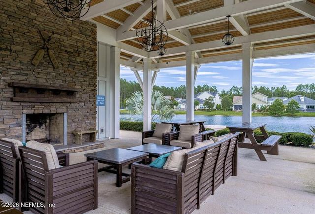 215 FRESHWATER Drive, St. Johns, FL 32259