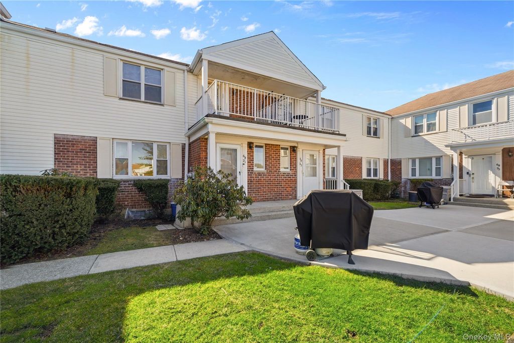 6821 Cloverdale Lane, Bayside, NY 11364