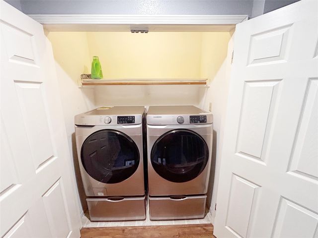 5005 Georgi Lane 204, Houston, TX 77092