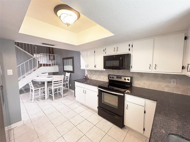 5005 Georgi Lane 204, Houston, TX 77092