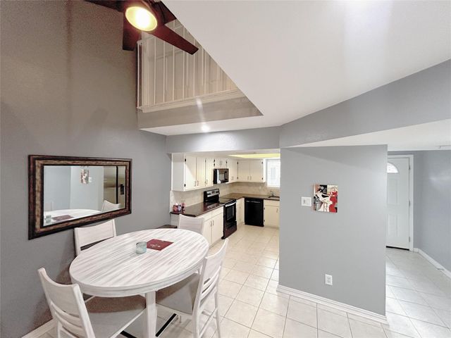 5005 Georgi Lane 204, Houston, TX 77092