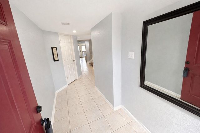 5005 Georgi Lane 204, Houston, TX 77092