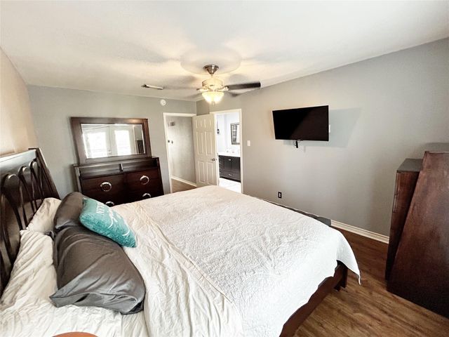 5005 Georgi Lane 204, Houston, TX 77092