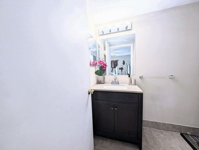 7515 S Oriole Boulevard NW 203, Delray Beach, FL 33446