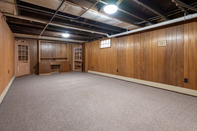 3306 School Street, Des Moines, IA 50311