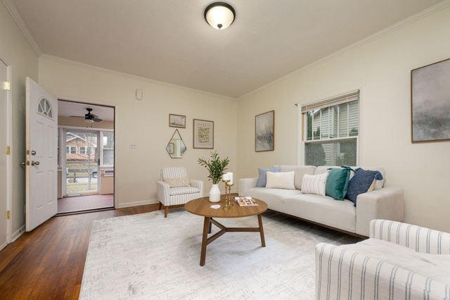 3306 School Street, Des Moines, IA 50311