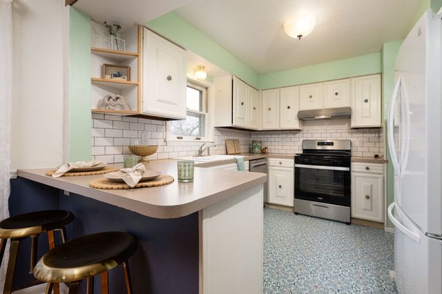 3306 School Street, Des Moines, IA 50311