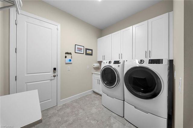 9576 Montelanico LOOP, Naples, FL 34119