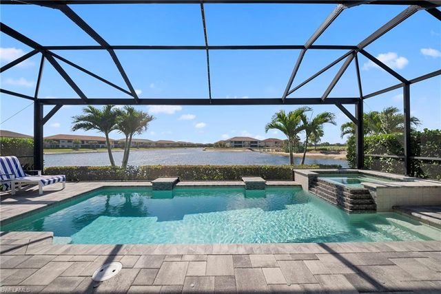 9576 Montelanico LOOP, Naples, FL 34119