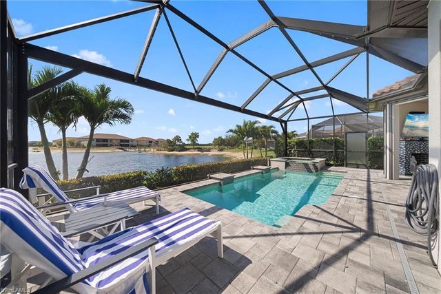 9576 Montelanico LOOP, Naples, FL 34119