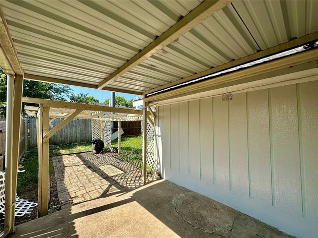 1416 Woodfern Drive, Arlington, TX 76018