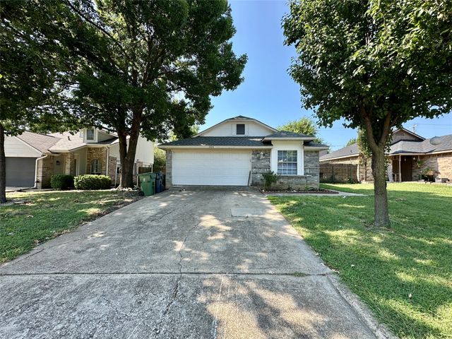 1416 Woodfern Drive, Arlington, TX 76018