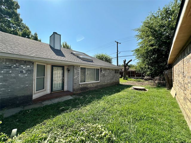 1416 Woodfern Drive, Arlington, TX 76018