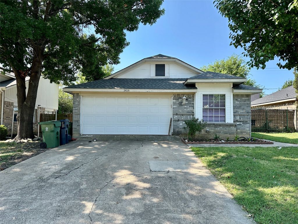 1416 Woodfern Drive, Arlington, TX 76018