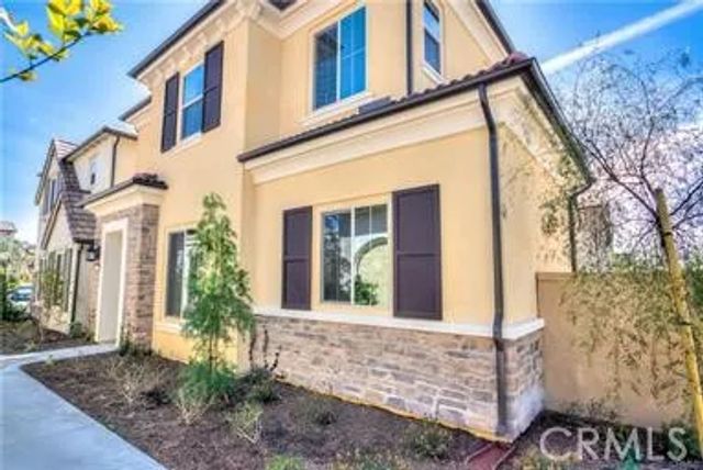 125 Primrose Drive, Lake Forest, CA 92610