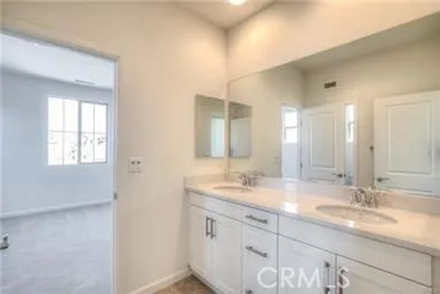 125 Primrose Drive, Lake Forest, CA 92610