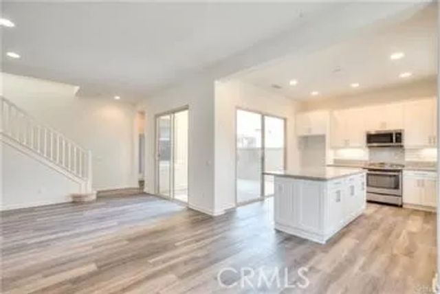 125 Primrose Drive, Lake Forest, CA 92610