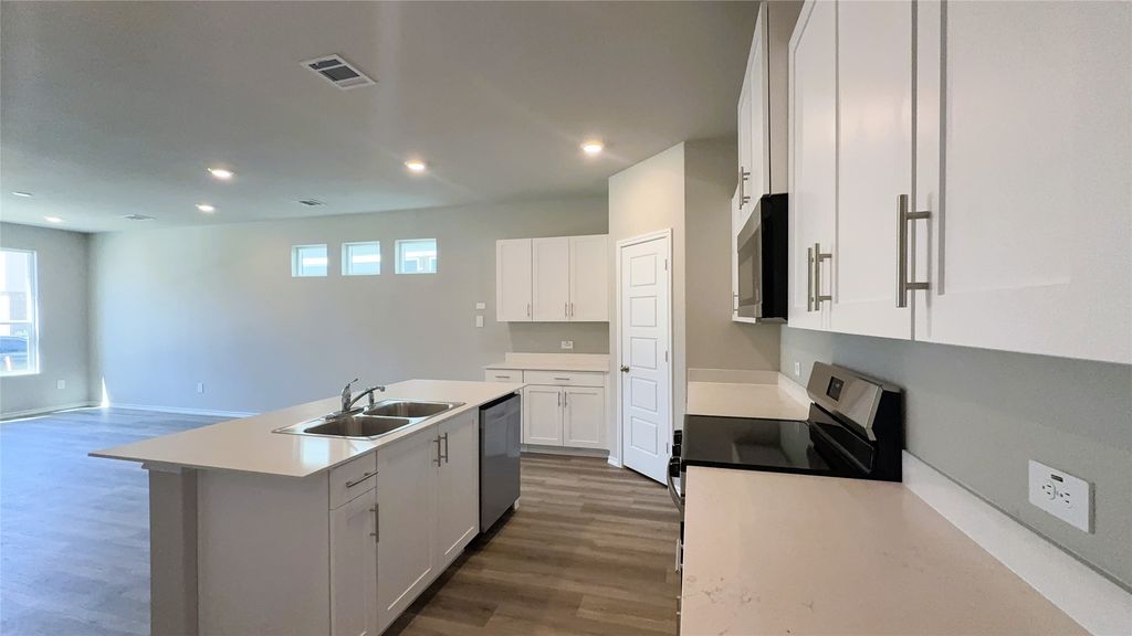 2948 MAPLE ORCHARD Lane, Fort Worth, TX 76140 — photo 3
