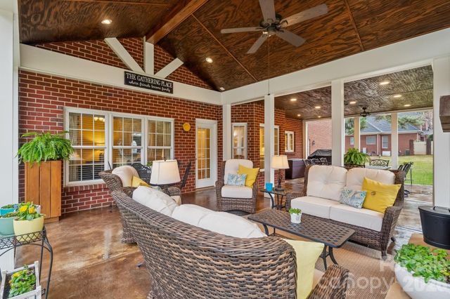 10019 Elibren Lane, Matthews, NC 28105