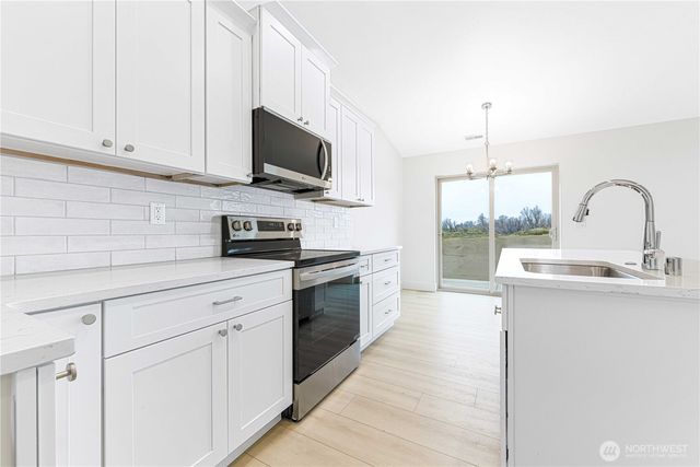 4259 Sandy Court, Moses Lake, WA 98837