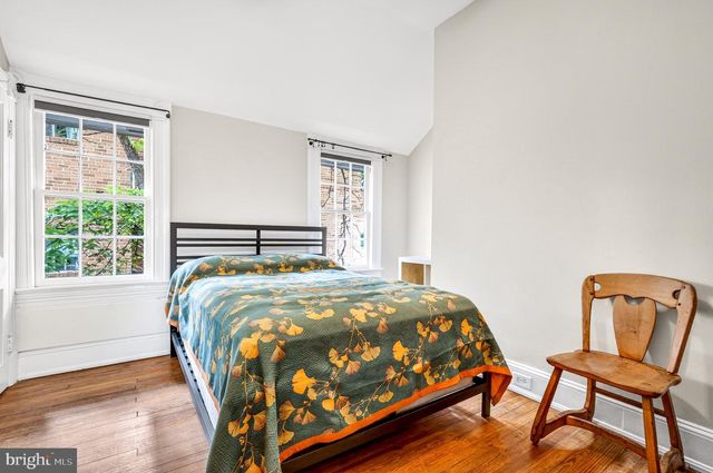 1701 NEWTON ST NW, Washington, DC 20010