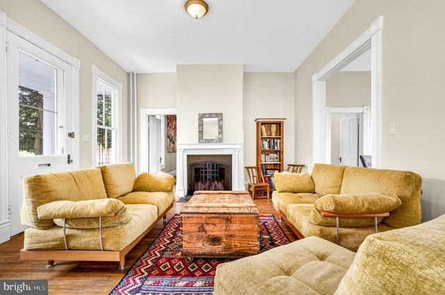 1701 NEWTON ST NW, Washington, DC 20010