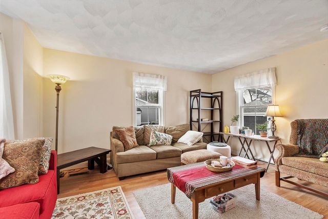 29 Kingsbury Avenue, Haverhill, MA 01835