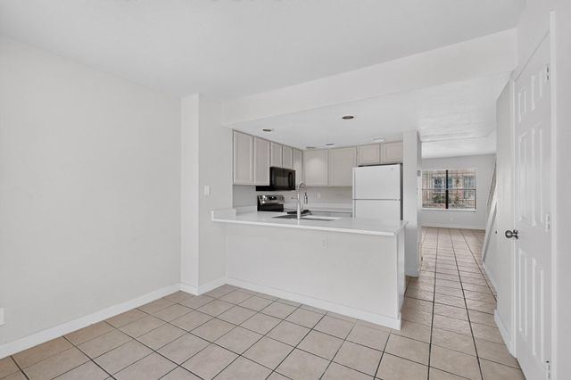 3301 Monroe Street NE UNIT P168, Albuquerque, NM 87110