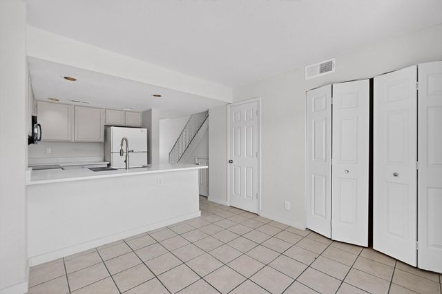 3301 Monroe Street NE UNIT P168, Albuquerque, NM 87110