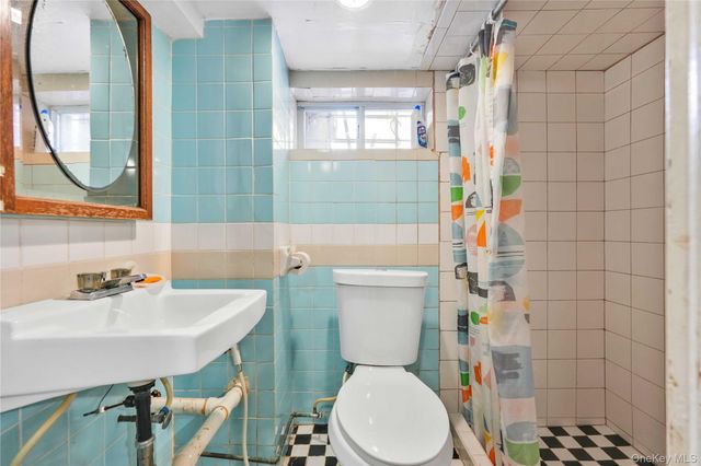 8060 162nd Street, Jamaica, NY 11432