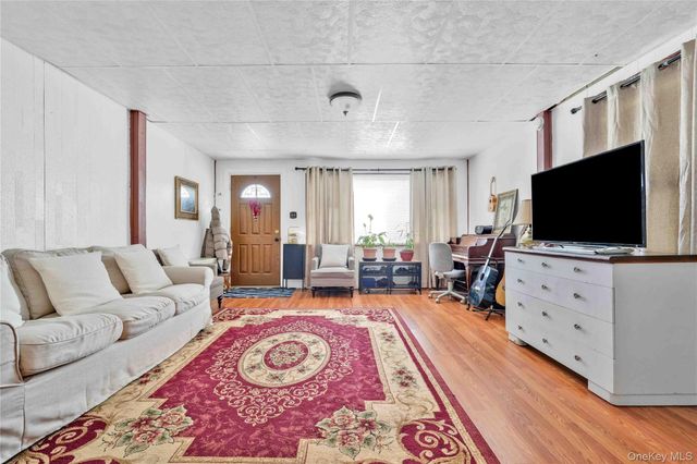 8060 162nd Street, Jamaica, NY 11432