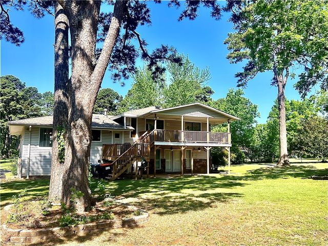 805 W Norristown Circle, Russellville, AR 72802