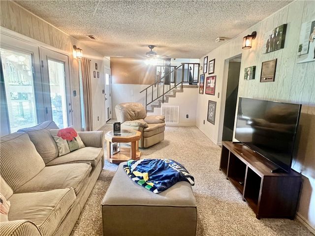 805 W Norristown Circle, Russellville, AR 72802