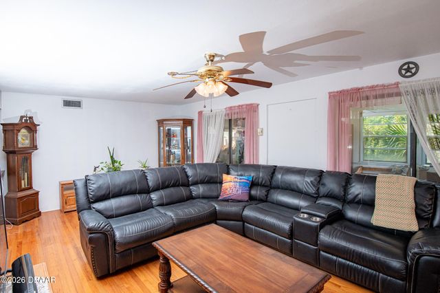 348 Boylston Avenue, Daytona Beach, FL 32118