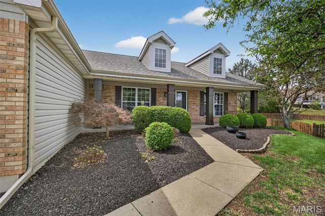 7 Autumn Valley Court, O'fallon, MO 63366