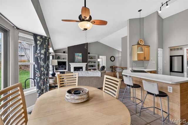 7 Autumn Valley Court, O'fallon, MO 63366