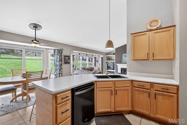 7 Autumn Valley Court, O'fallon, MO 63366