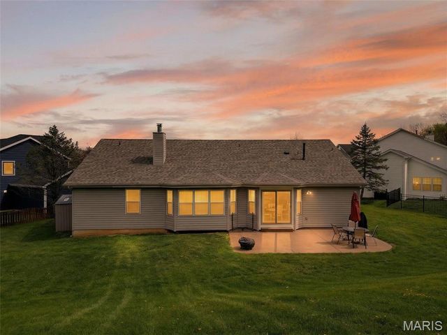 7 Autumn Valley Court, O'fallon, MO 63366