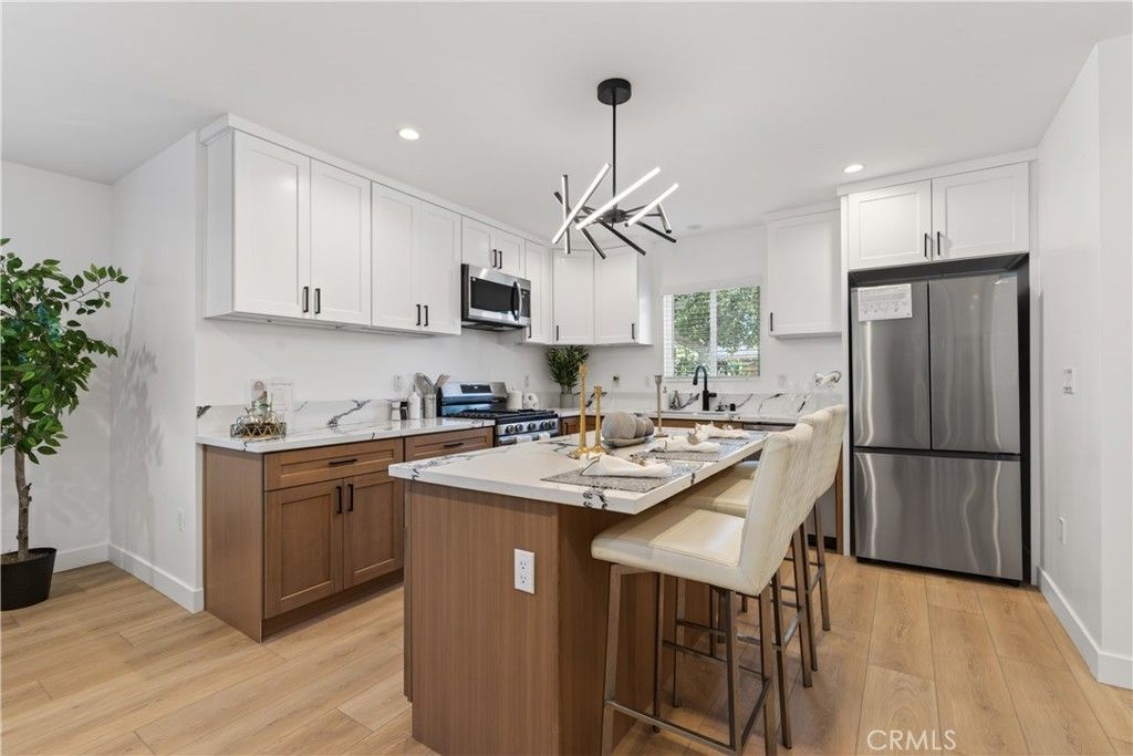 Image 12 of property listing at 10443 E Zamora Avenue, Los Angeles, CA 90002