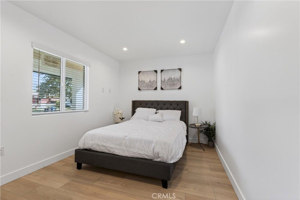 Image 18 of property listing at 10443 E Zamora Avenue, Los Angeles, CA 90002