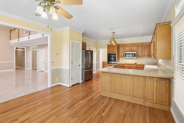 129 Pembroke Dr, Hendersonville, TN 37075