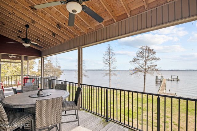 901 Down Shore Road, Blounts Creek, NC 27814